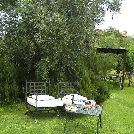 Piegaro Sleeps 4 Pool Wifi T763592