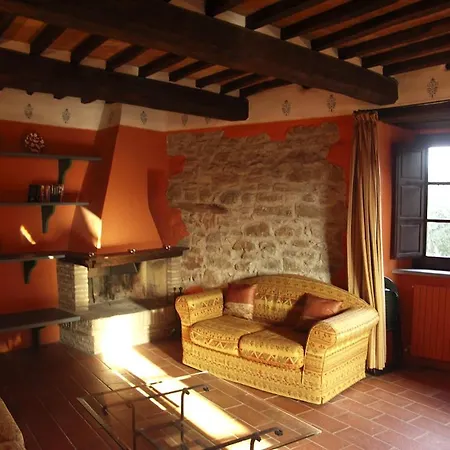 Piegaro Sleeps 4 Pool Wifi T763592