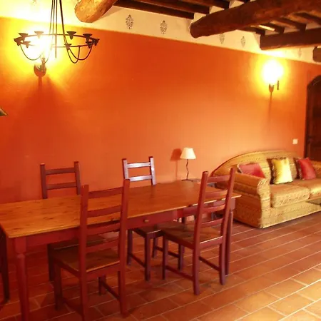 Apartment Piegaro Sleeps 4 Pool Wifi T763592 *